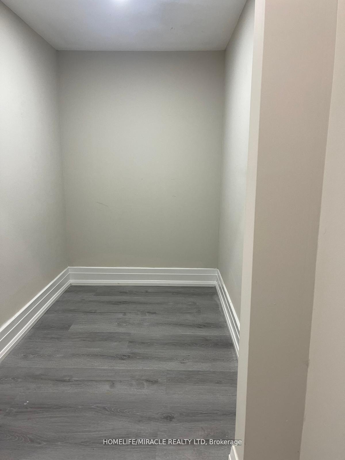 Photo 12 of Unit Basement, 45 Malamute Crescent, Scarborough, Tam O'Shanter-Sullivan — HOMEH