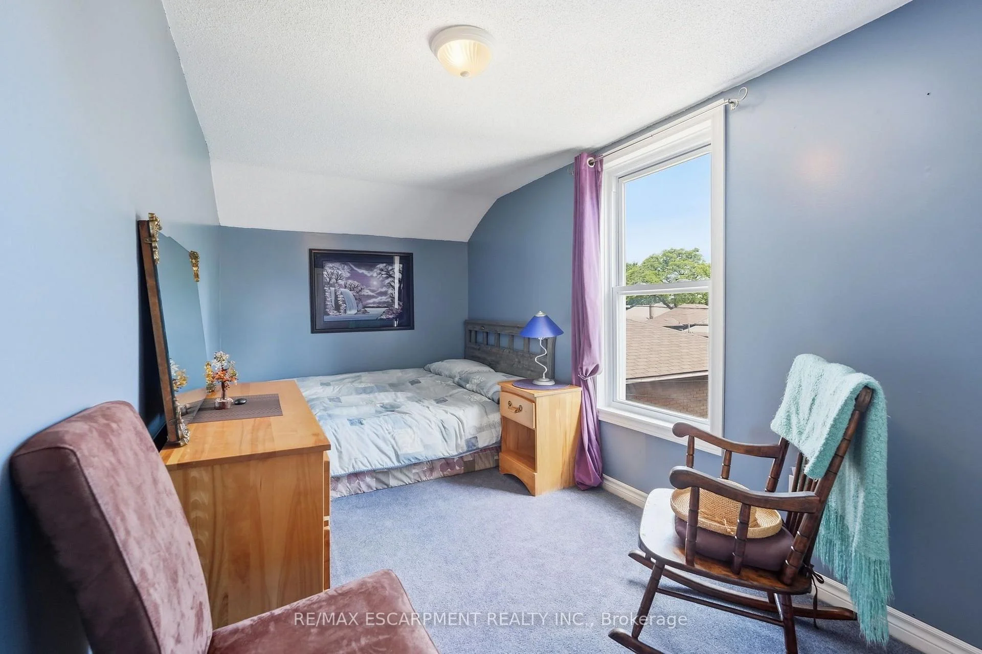 Photo 9 of 18 Province Street N, Hamilton, Crown Point — HOMEH