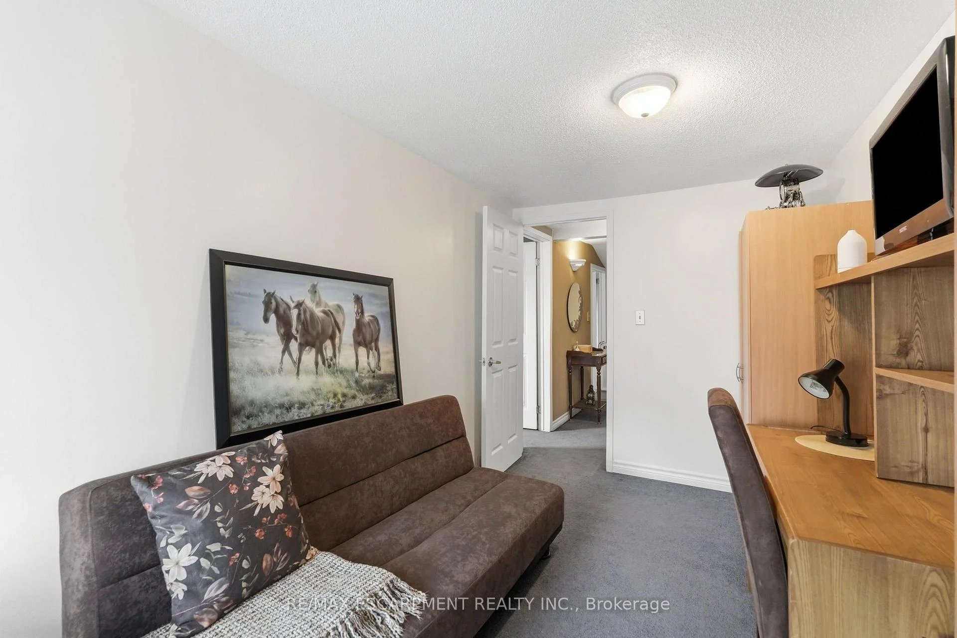 Photo 10 of 18 Province Street N, Hamilton, Crown Point — HOMEH