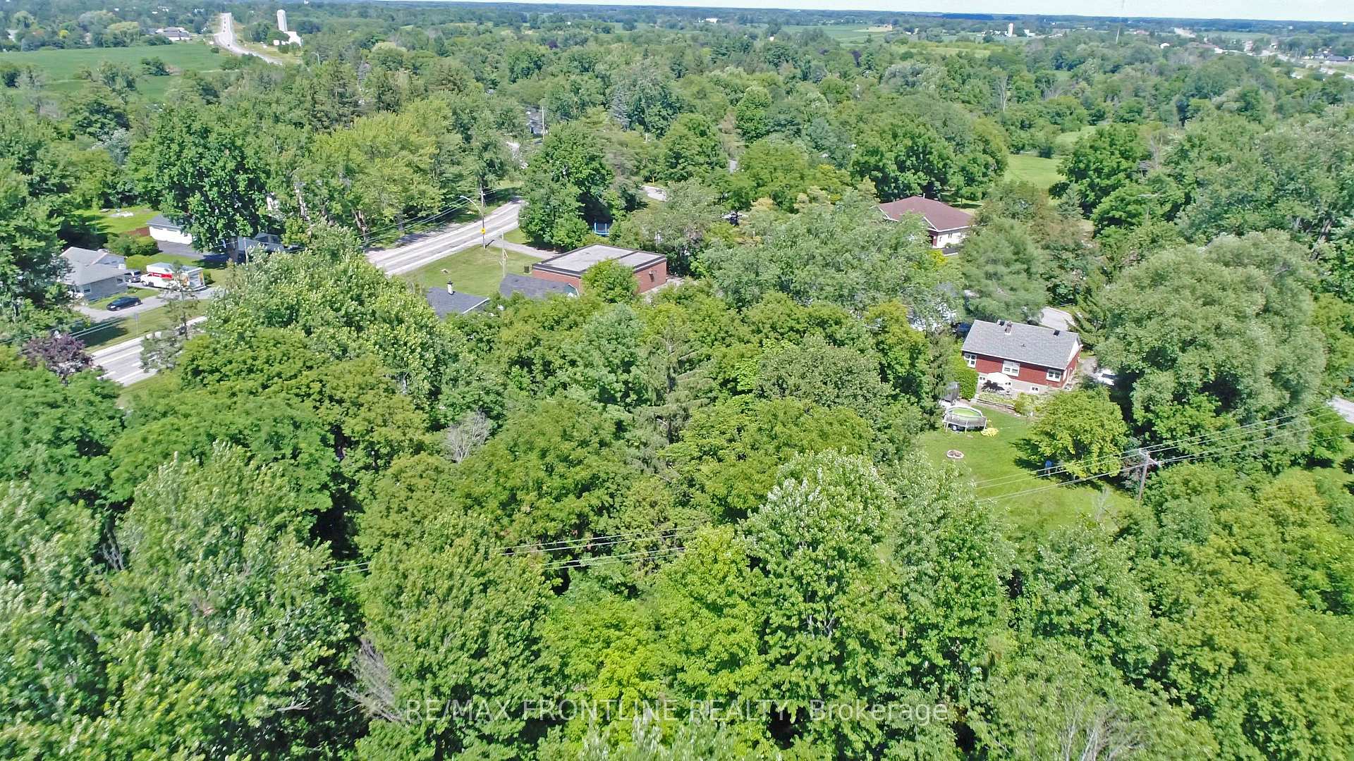 Photo 2 of 2303 James Craig Street, Ottawa, North Gower — HOMEH