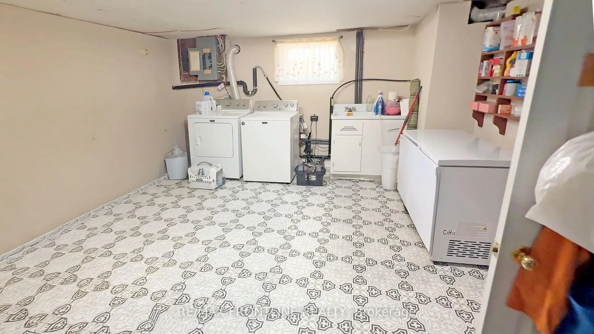 Photo 20 of 2303 James Craig Street, Ottawa, North Gower — HOMEH