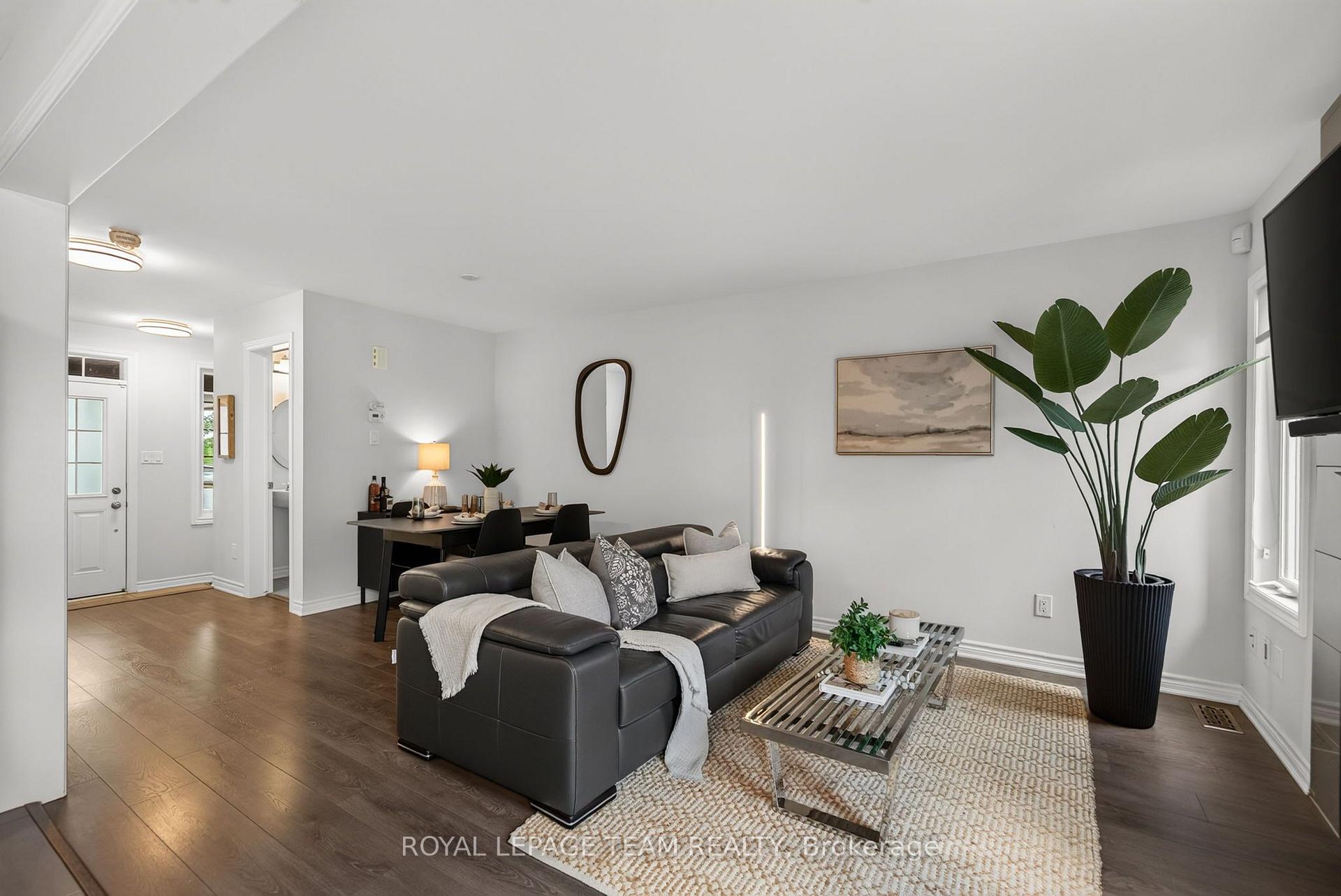 Photo 13 of 90 Buffalograss Crescent, Ottawa, Barrhaven - Half Moon Bay — HOMEH