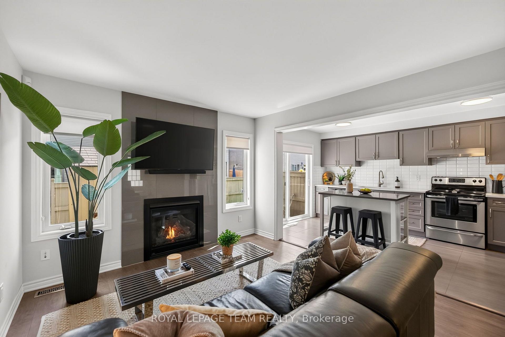 Photo 14 of 90 Buffalograss Crescent, Ottawa, Barrhaven - Half Moon Bay — HOMEH
