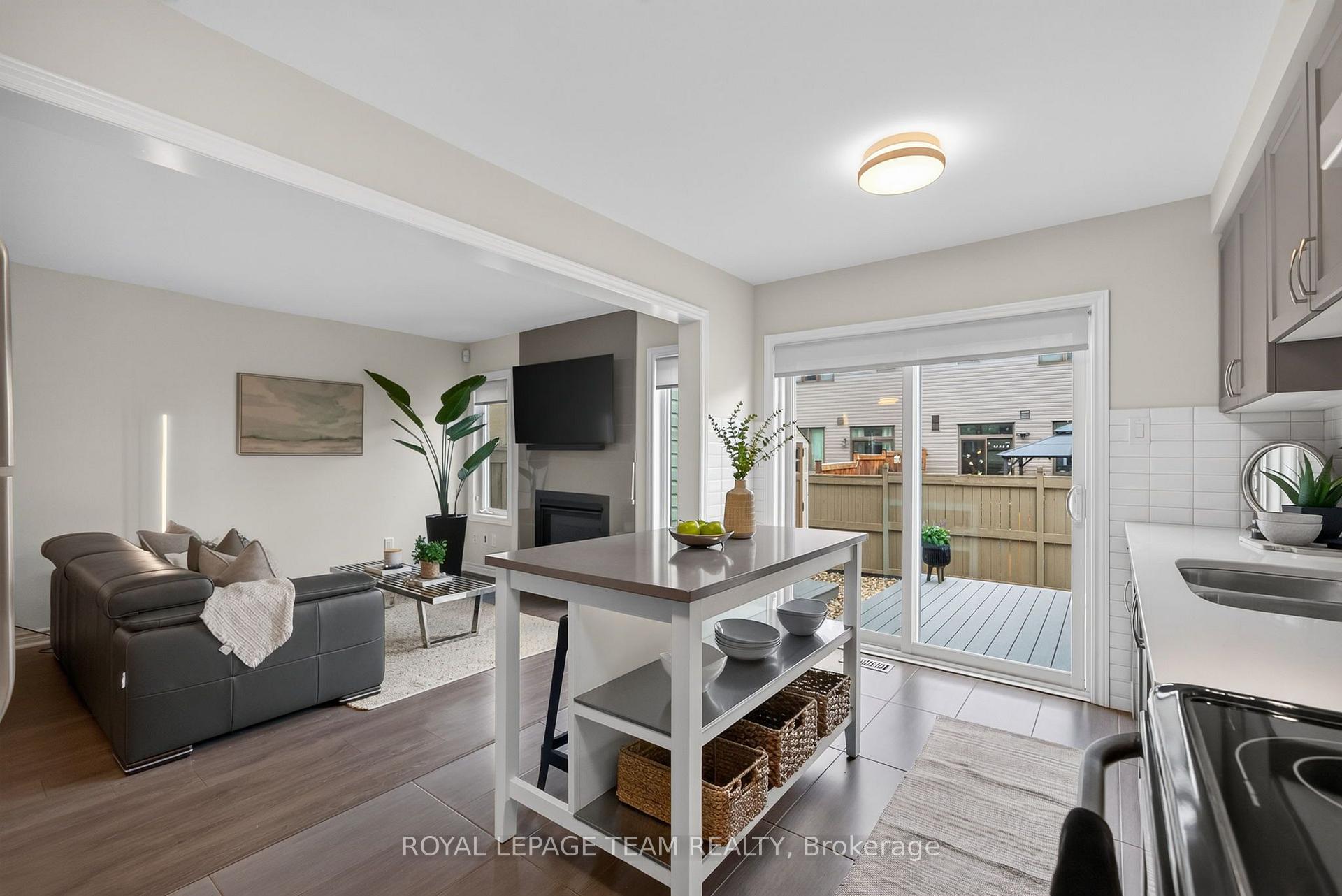 Photo 21 of 90 Buffalograss Crescent, Ottawa, Barrhaven - Half Moon Bay — HOMEH