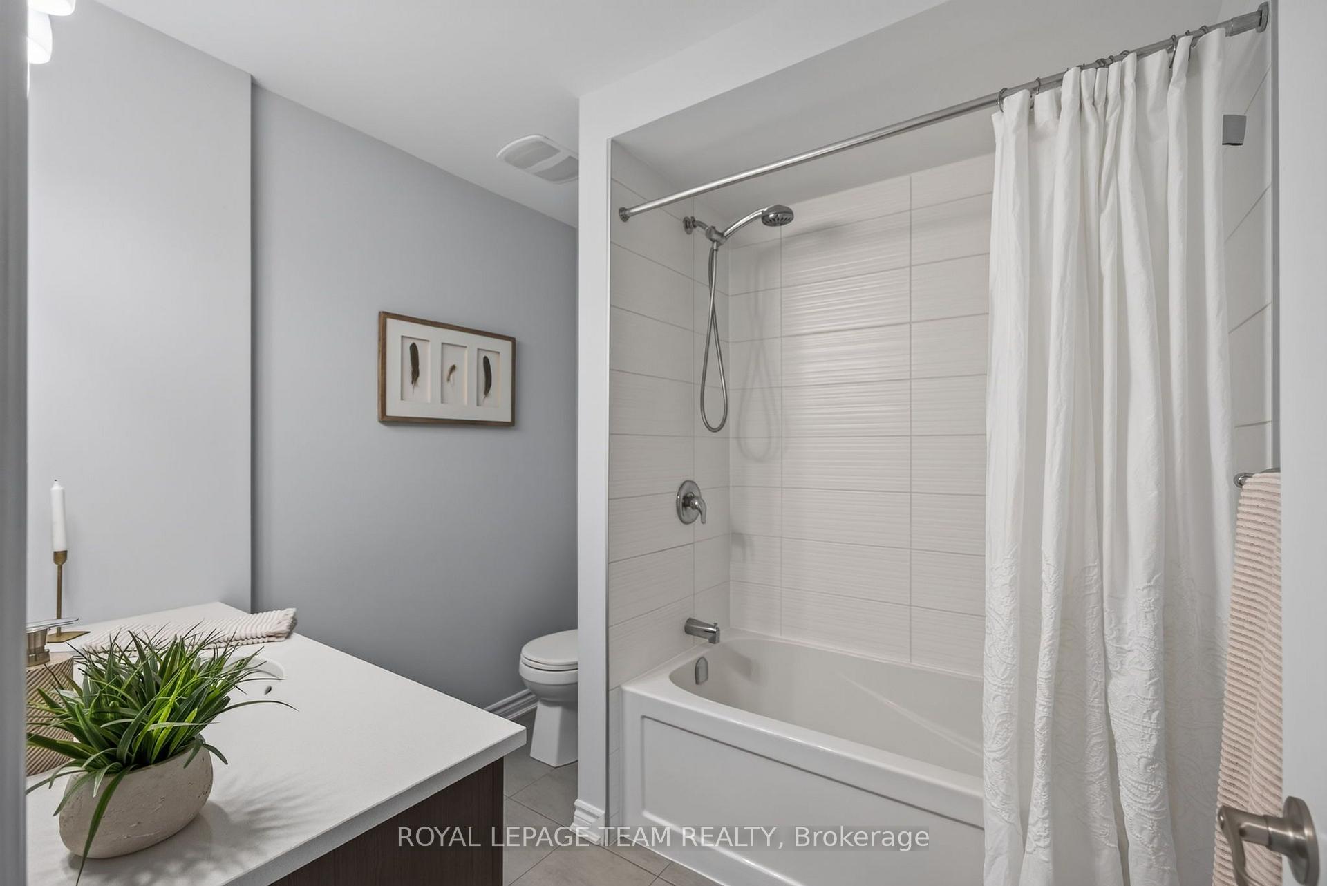 Photo 31 of 90 Buffalograss Crescent, Ottawa, Barrhaven - Half Moon Bay — HOMEH