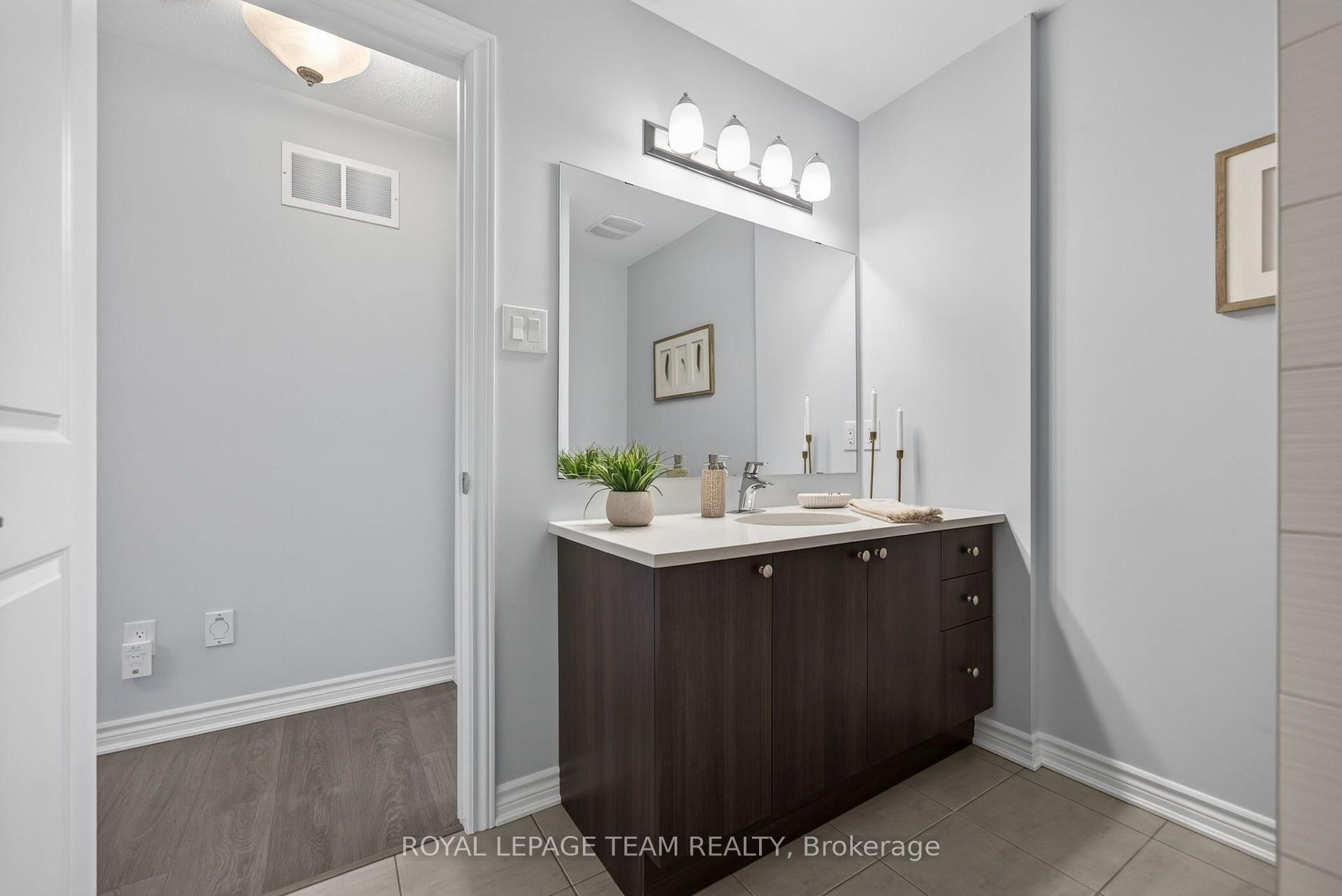 Photo 32 of 90 Buffalograss Crescent, Ottawa, Barrhaven - Half Moon Bay — HOMEH