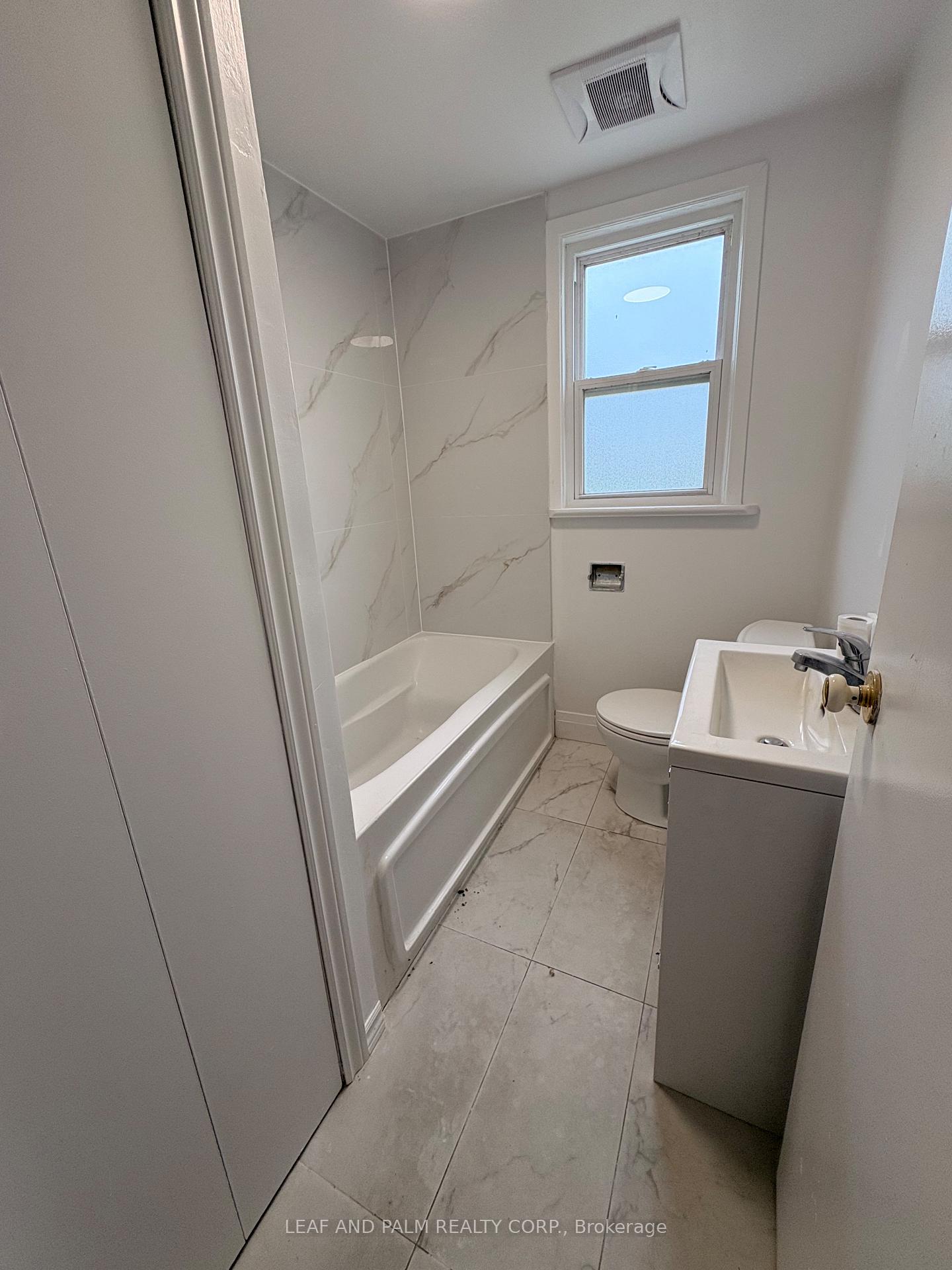 Photo 7 of 10766 Victoria Square Boulevard, Markham, Victoria Square — HOMEH