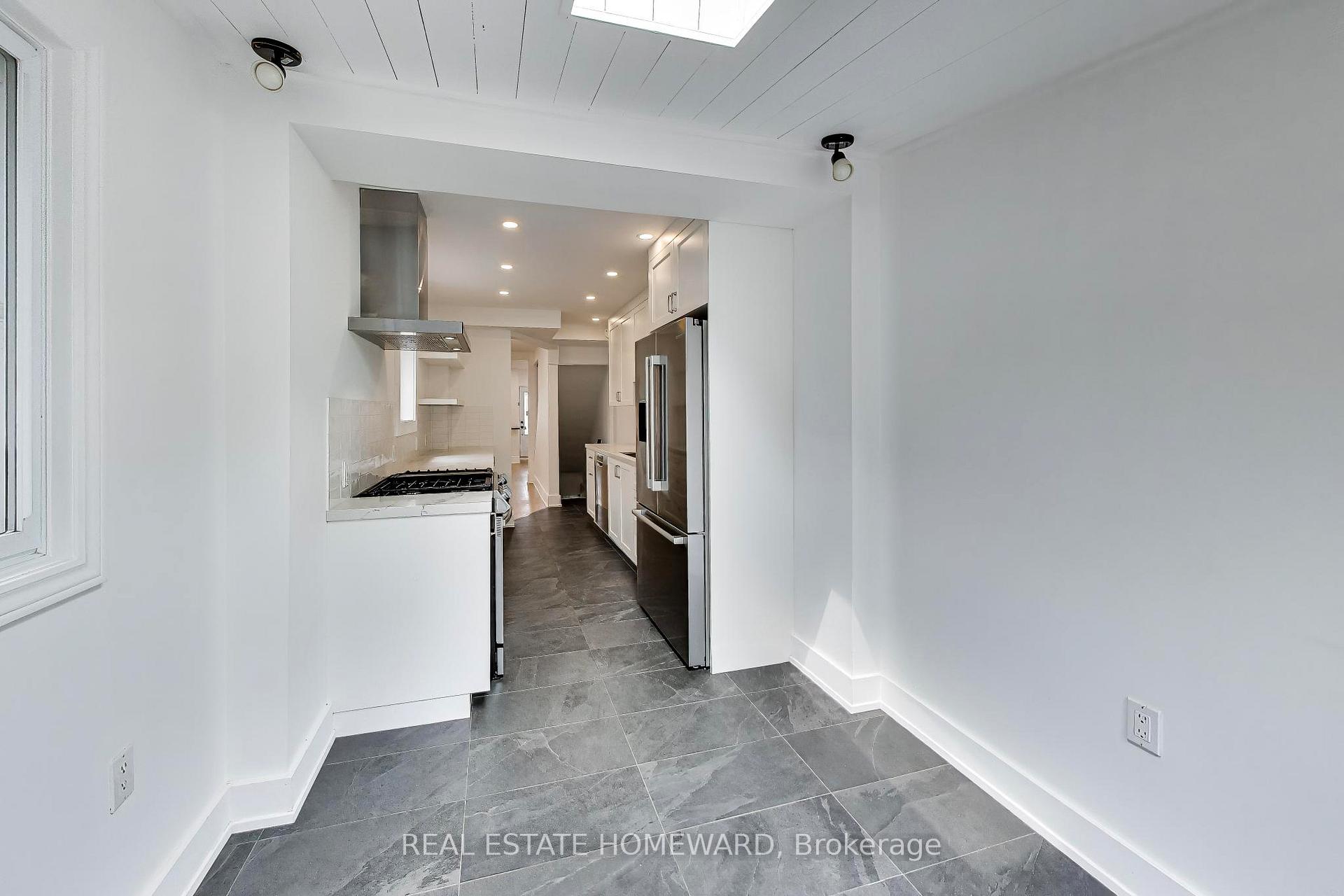 Photo 14 of 163 Glenmount Park Road, Toronto, East End-Danforth — HOMEH