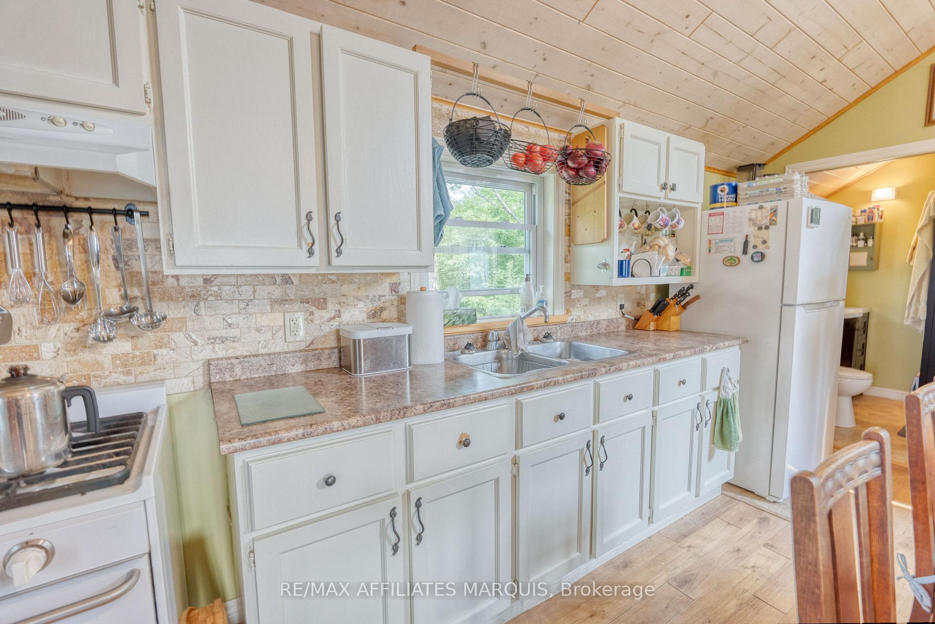 Photo 5 of 19 West Devil Lk Lane, Frontenac, Frontenac South — HOMEH