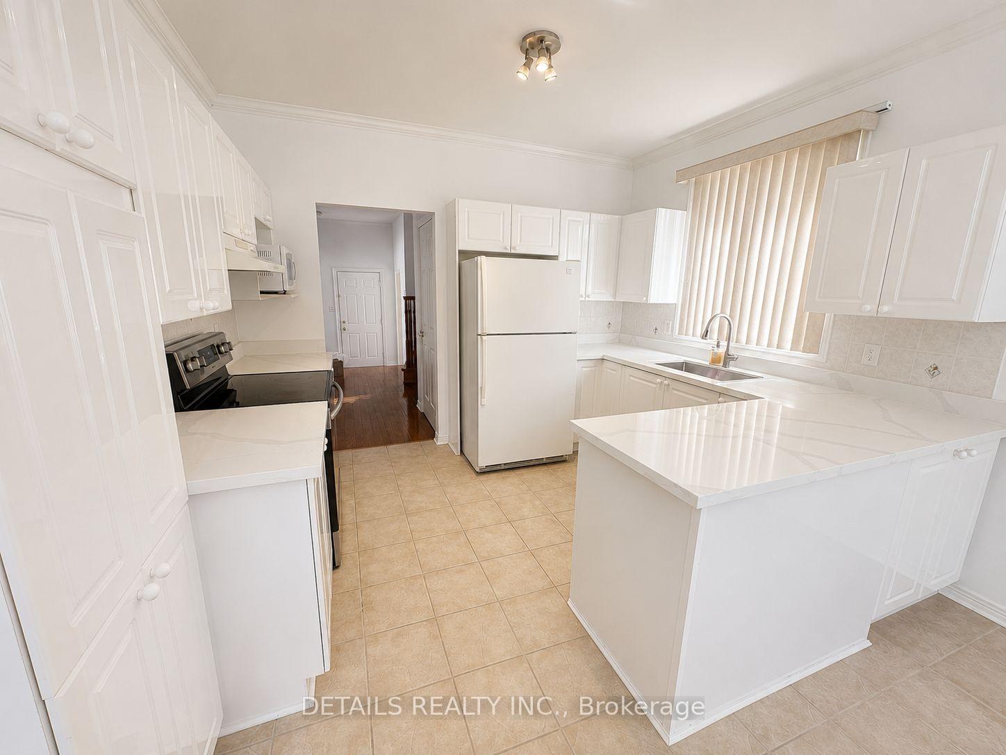 Photo 16 of 78 Deerfox Drive, Ottawa, Barrhaven - Longfields — HOMEH