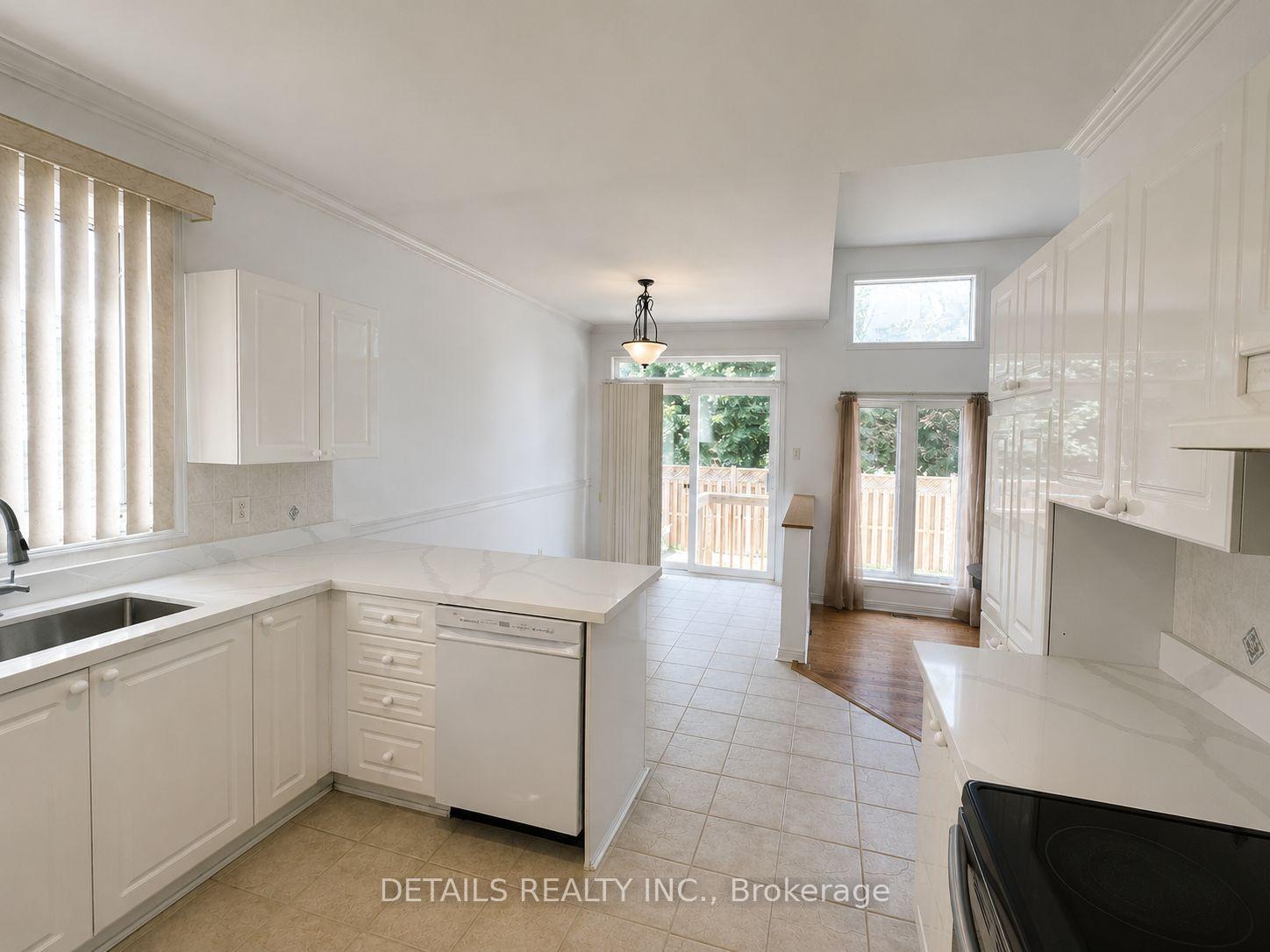 Photo 17 of 78 Deerfox Drive, Ottawa, Barrhaven - Longfields — HOMEH