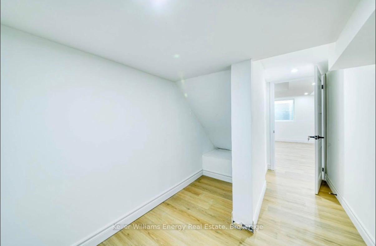 Photo 4 of 163 William Fair Drive, Clarington, Bowmanville — HOMEH