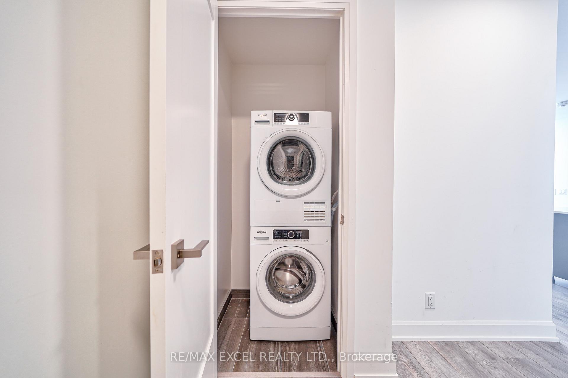 Photo 6 of Unit 2307, 8 Water Walk Drive, Markham, Unionville — HOMEH