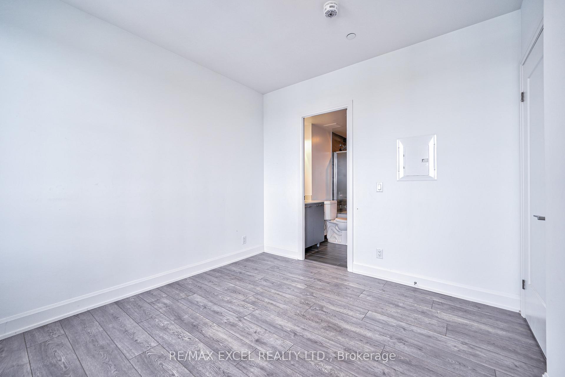 Photo 27 of Unit 2307, 8 Water Walk Drive, Markham, Unionville — HOMEH