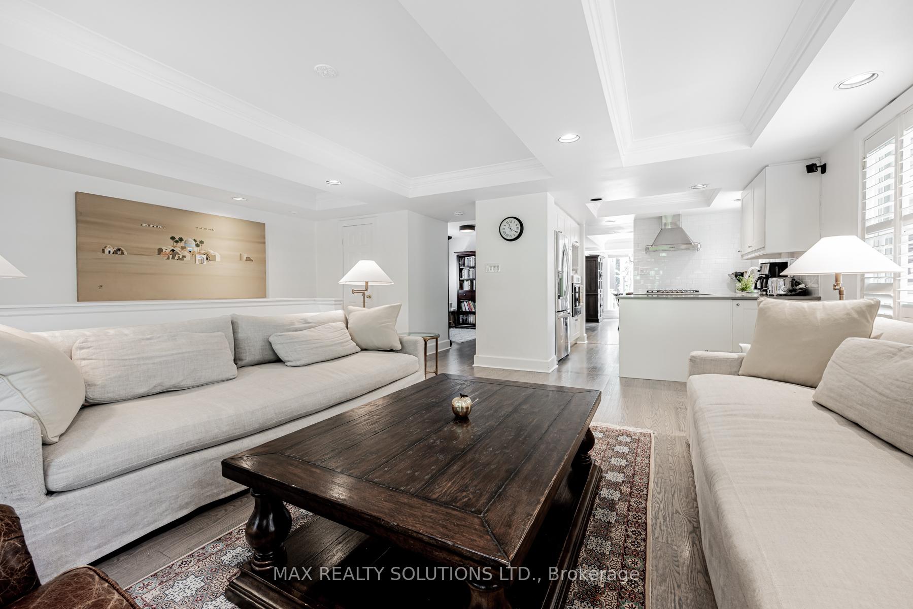 Photo 10 of 30 Roslin Avenue, Toronto, Lawrence Park North — HOMEH