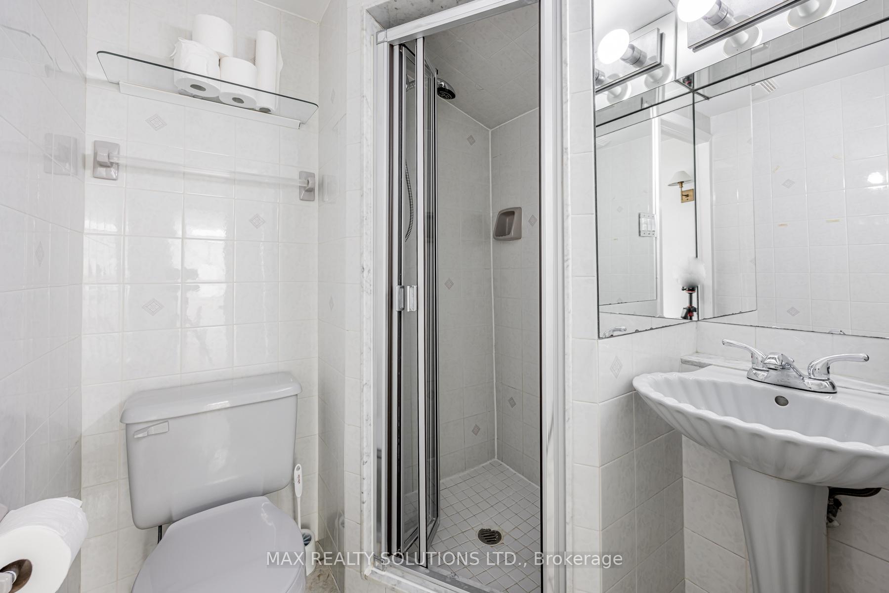 Photo 13 of 30 Roslin Avenue, Toronto, Lawrence Park North — HOMEH