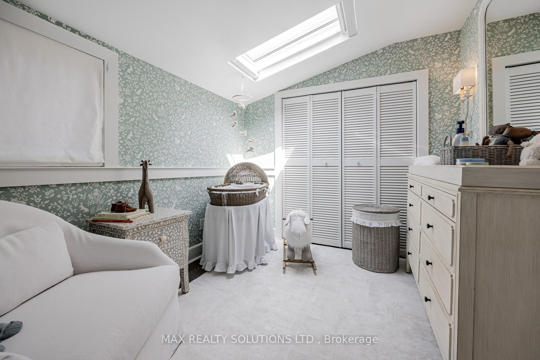 Photo 16 of 30 Roslin Avenue, Toronto, Lawrence Park North — HOMEH