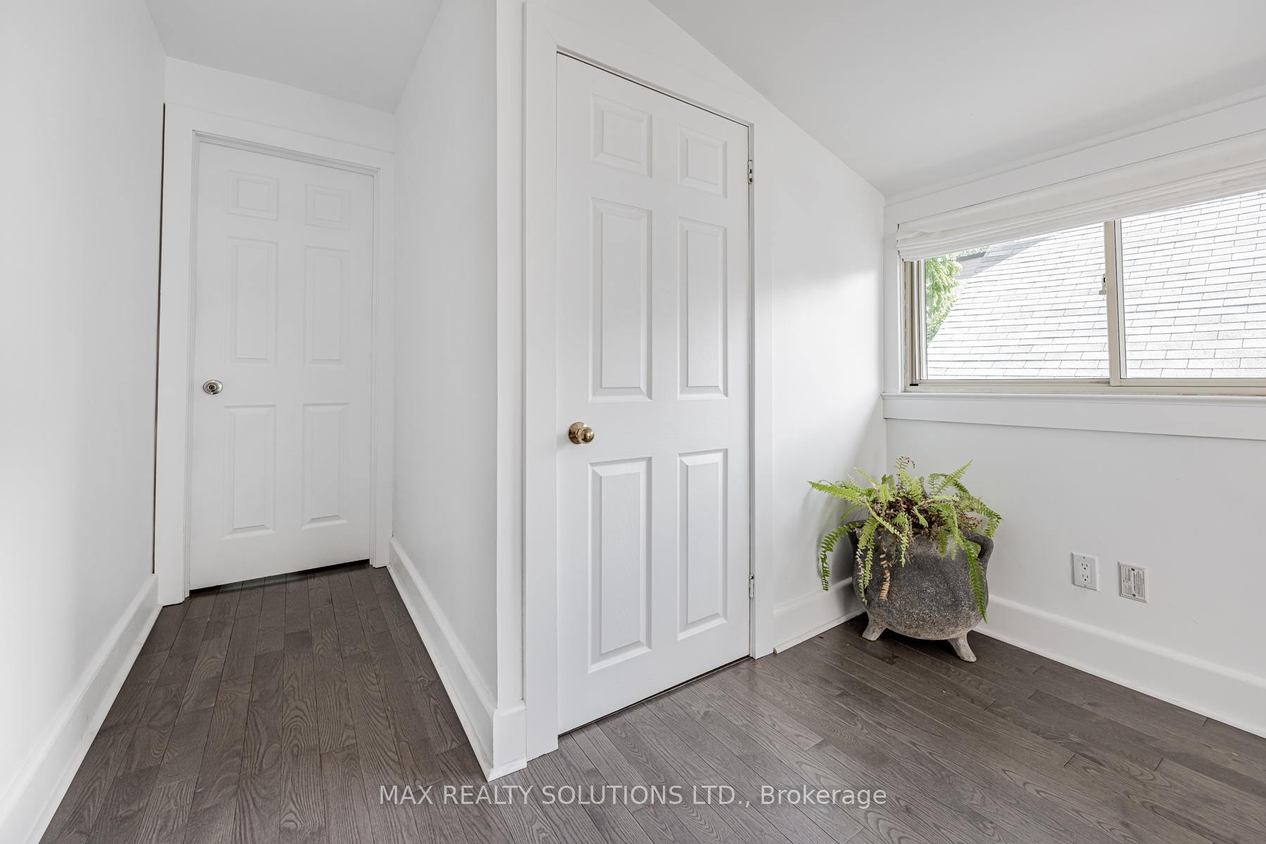 Photo 17 of 30 Roslin Avenue, Toronto, Lawrence Park North — HOMEH