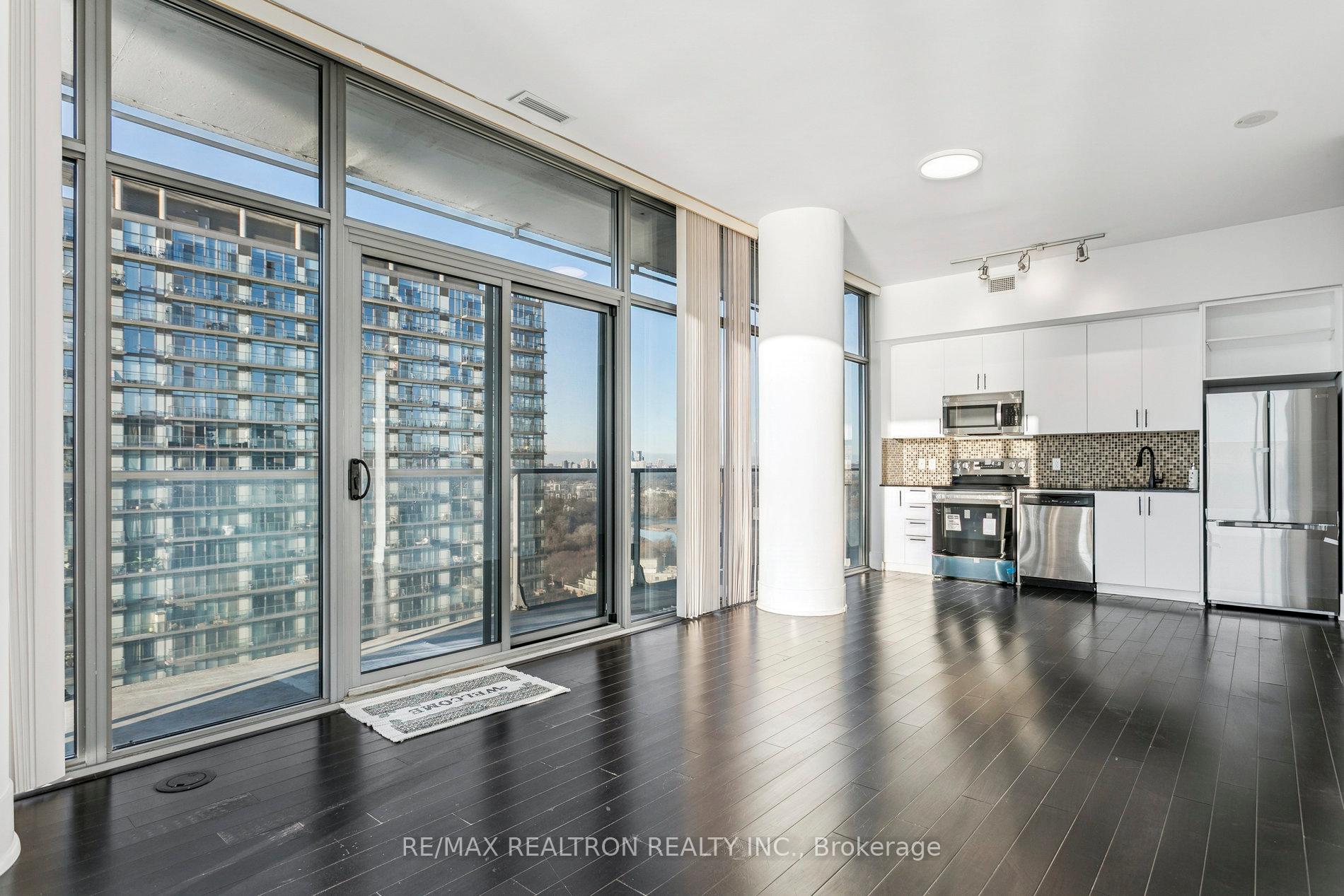 Photo 5 of Unit 2805, 103 The Queensway, Toronto, High Park-Swansea — HOMEH