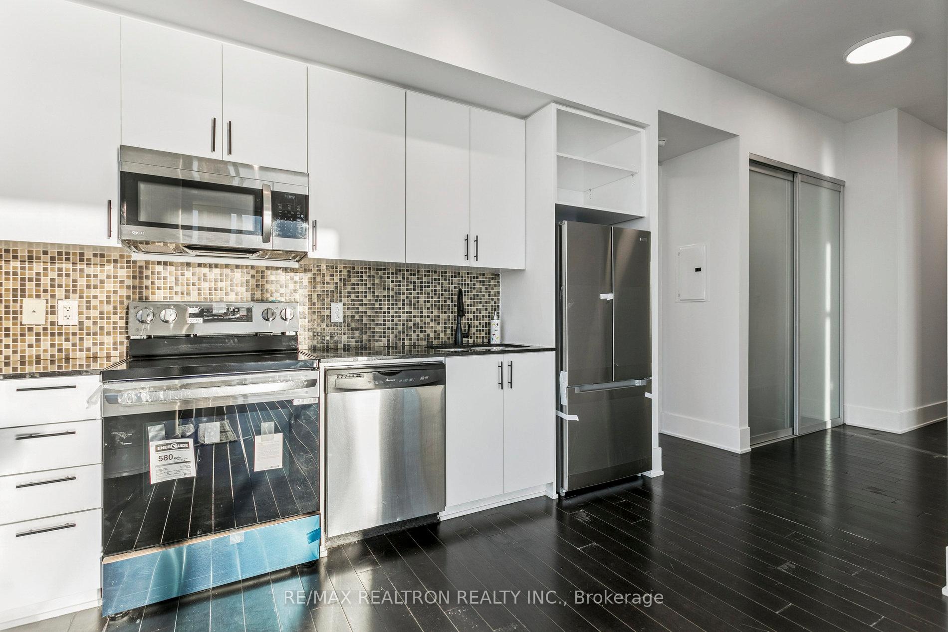 Photo 8 of Unit 2805, 103 The Queensway, Toronto, High Park-Swansea — HOMEH