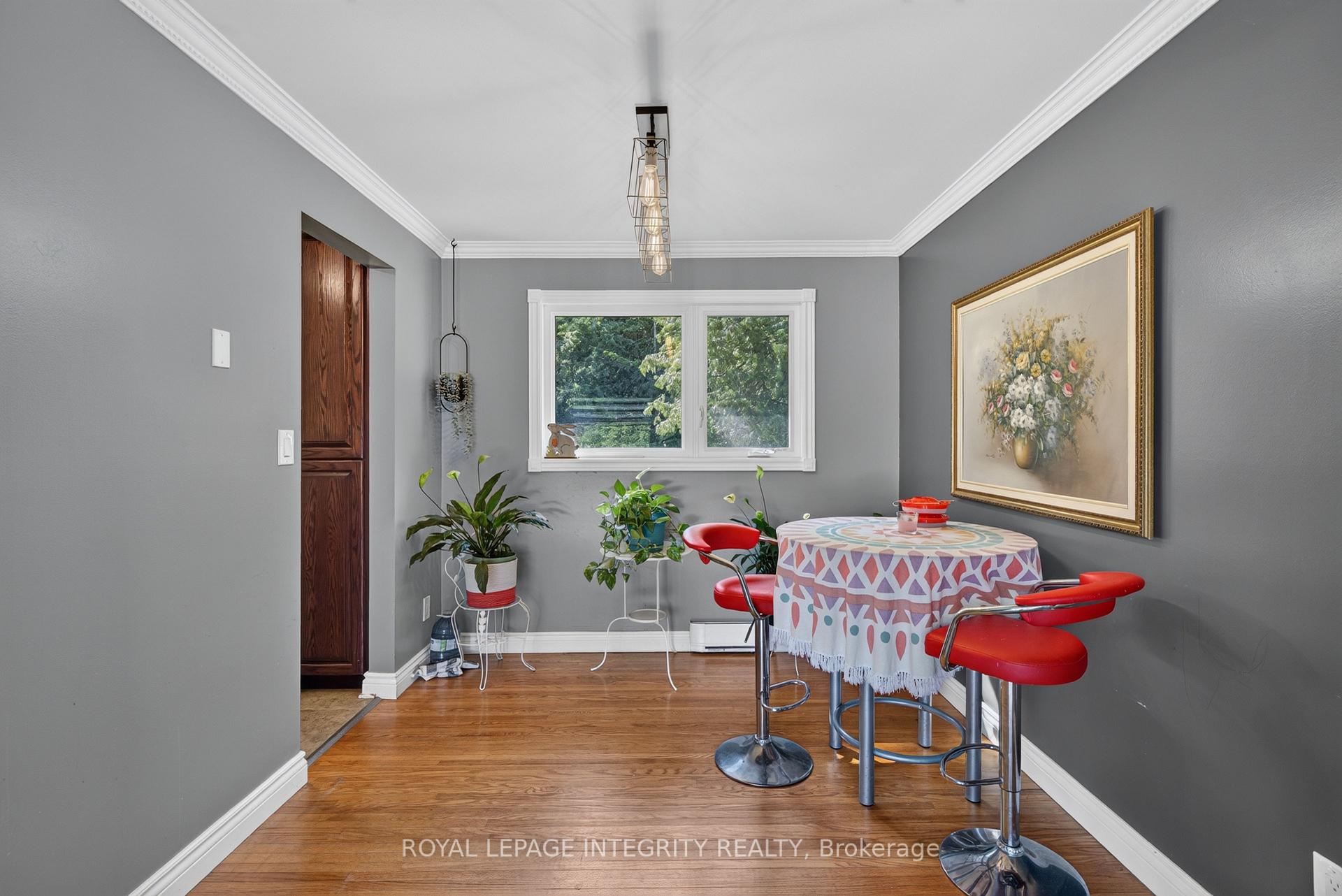 Photo 6 of 241 Wade Avenue, Renfrew, Renfrew — HOMEH