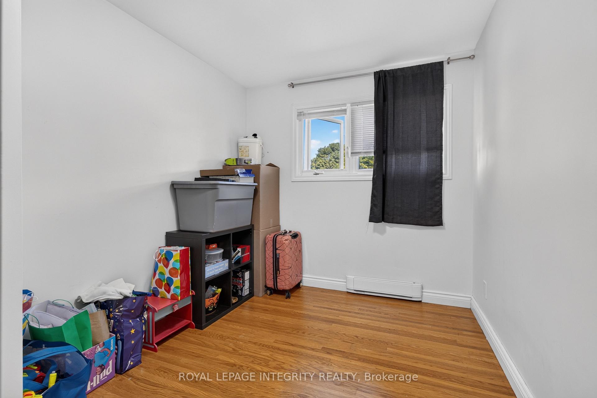 Photo 16 of 241 Wade Avenue, Renfrew, Renfrew — HOMEH
