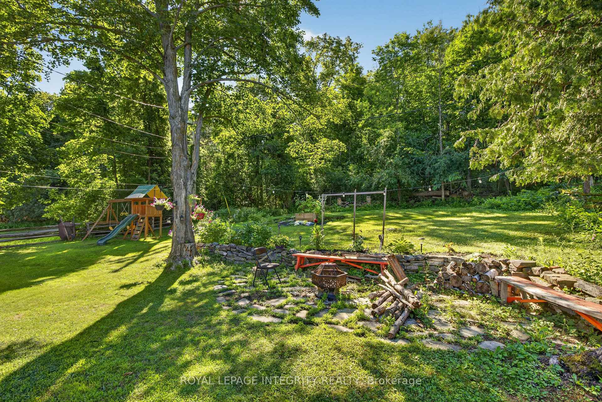 Photo 26 of 241 Wade Avenue, Renfrew, Renfrew — HOMEH