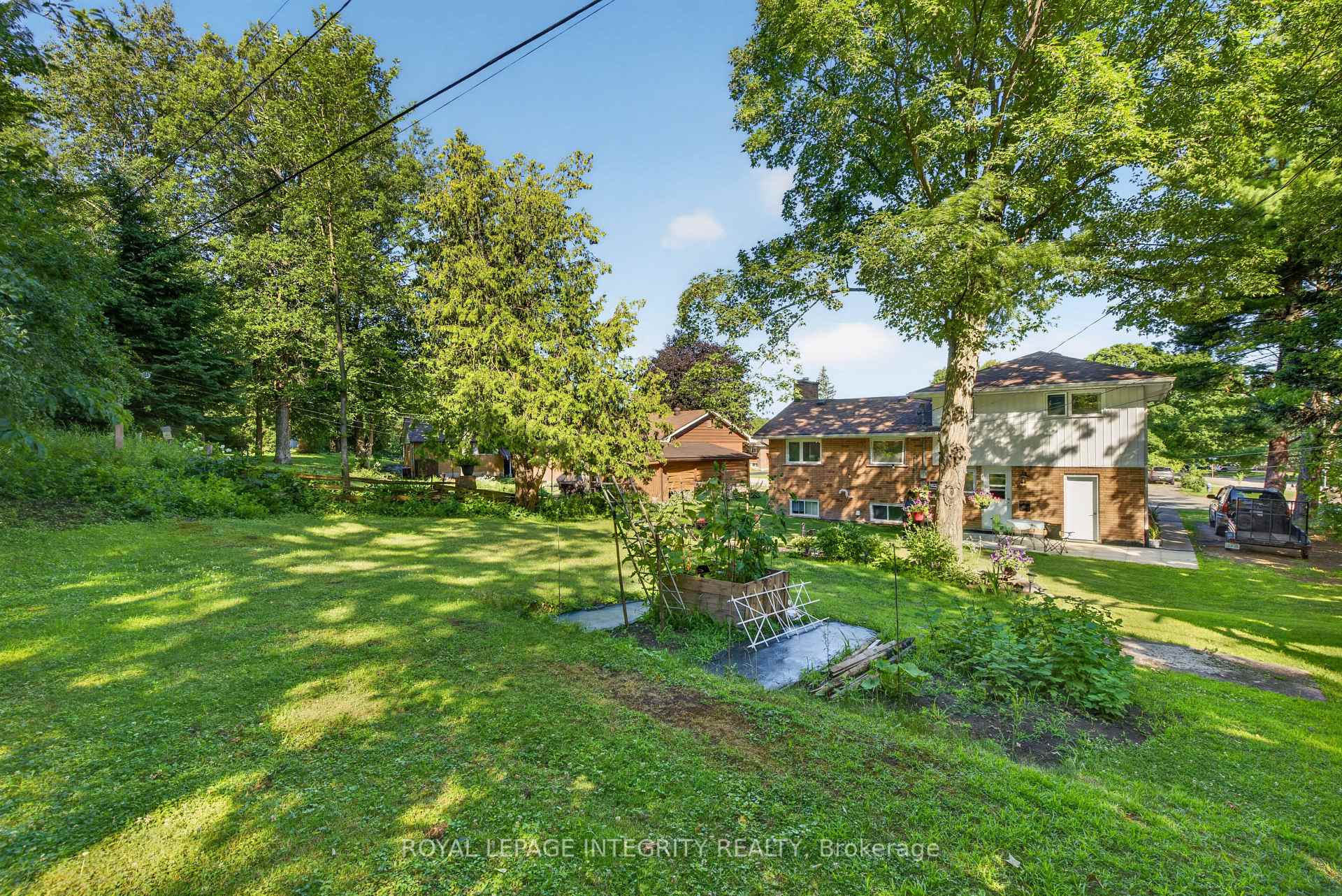 Photo 29 of 241 Wade Avenue, Renfrew, Renfrew — HOMEH