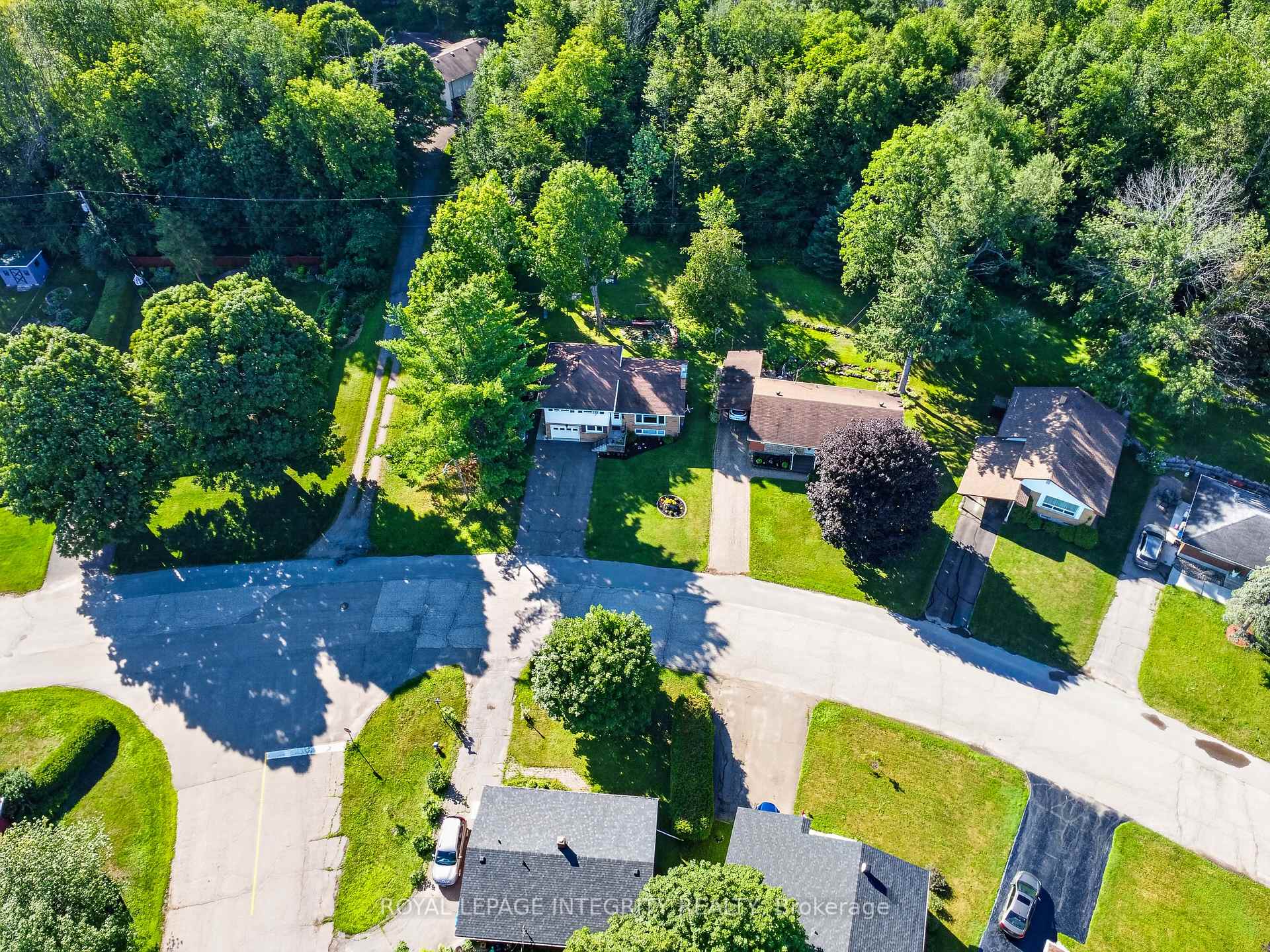 Photo 33 of 241 Wade Avenue, Renfrew, Renfrew — HOMEH