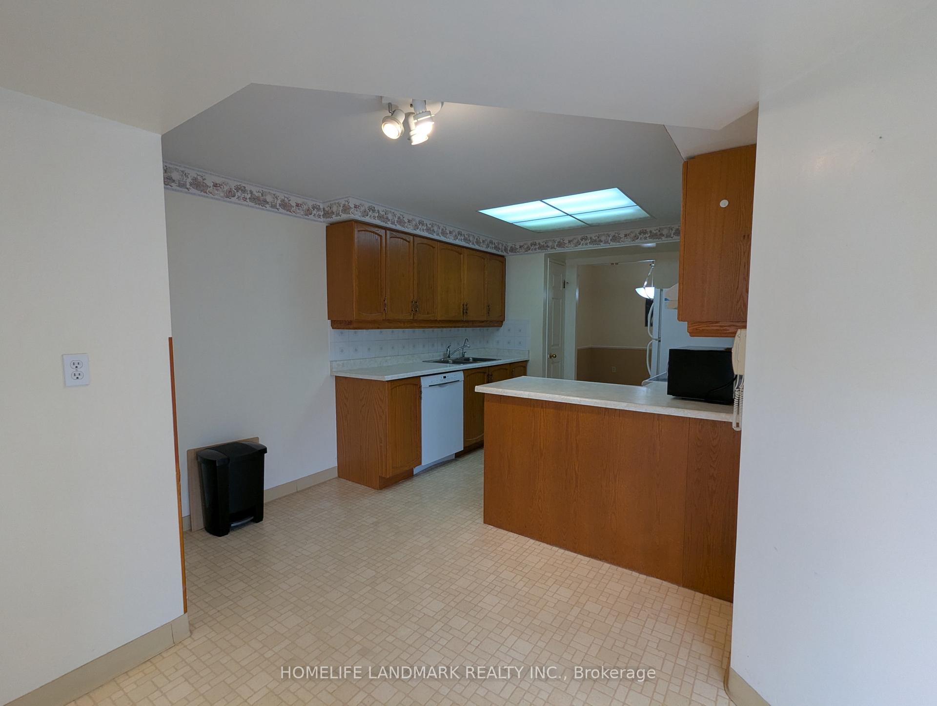 Photo 11 of Unit 306, 265 Westcourt Place, Waterloo, Beechwood — HOMEH