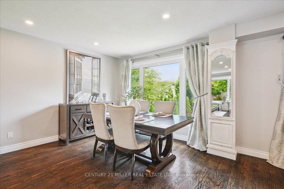 Photo 10 of 2442 Woburn Crescent, Oakville, West — HOMEH
