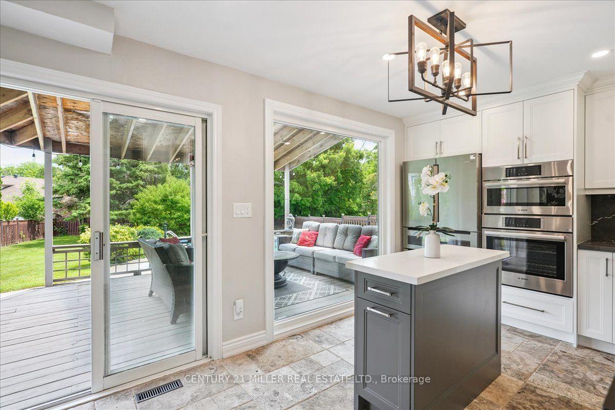 Photo 16 of 2442 Woburn Crescent, Oakville, West — HOMEH
