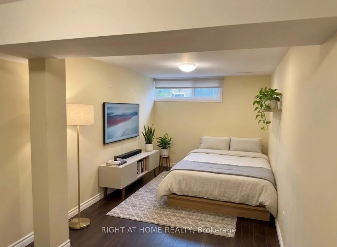 Photo 3 of Unit Lower, 46 Shrewsbury Square, Scarborough, Tam O'Shanter-Sullivan — HOMEH