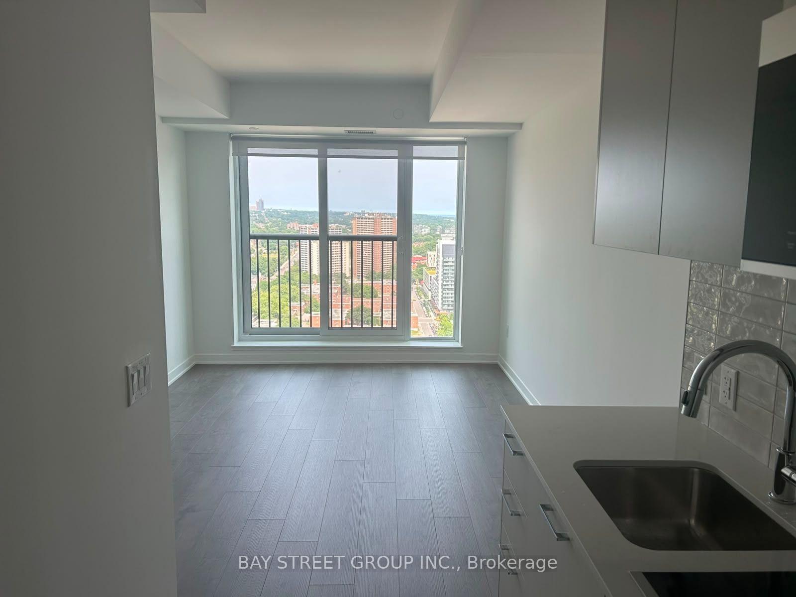 Photo 4 of Unit 2401, 10 Oak Street, Toronto, Regent Park — HOMEH
