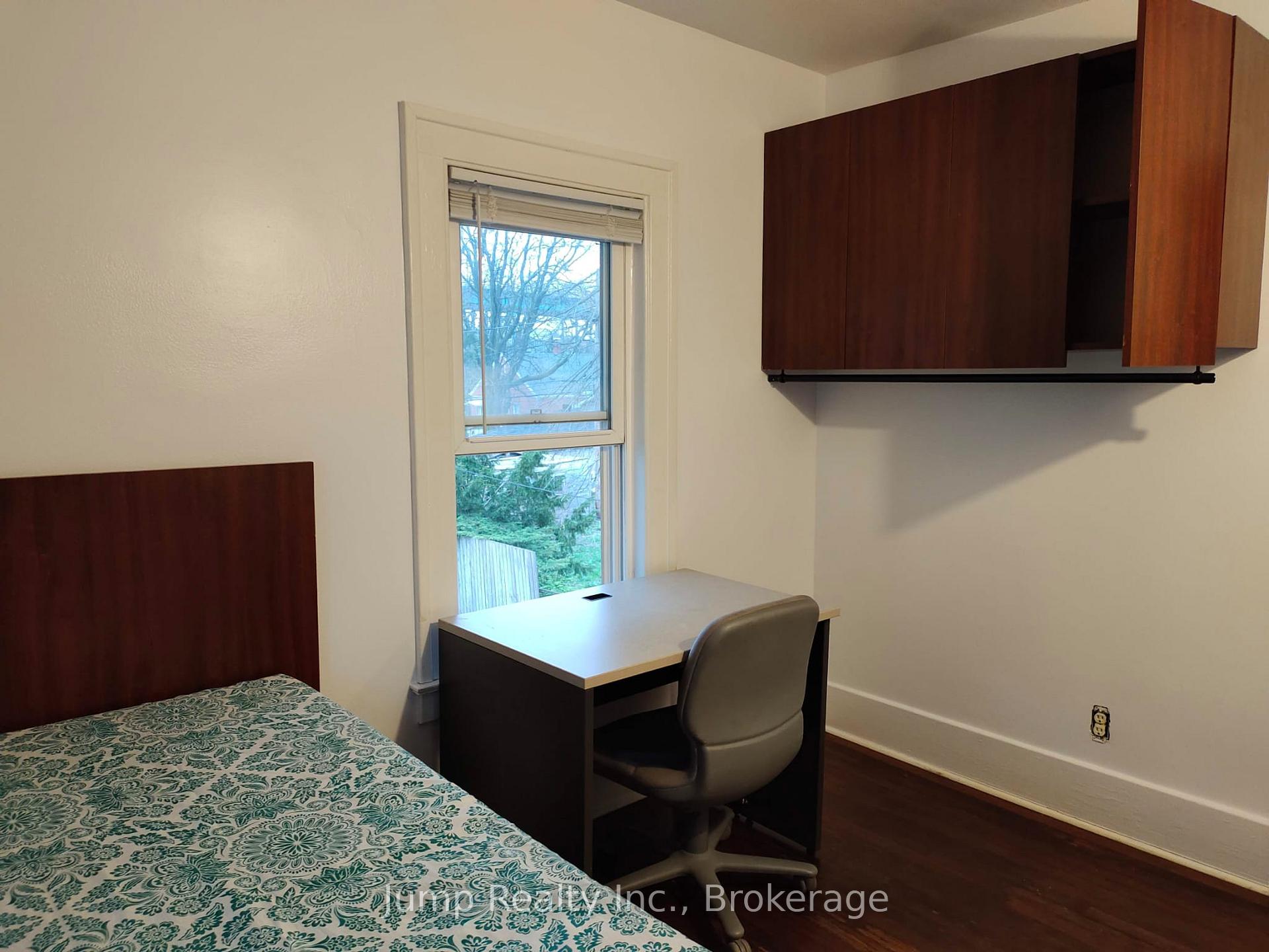 Photo 7 of Unit Upper, 366 Rosedale Avenue, Windsor, Windsor University District — HOMEH