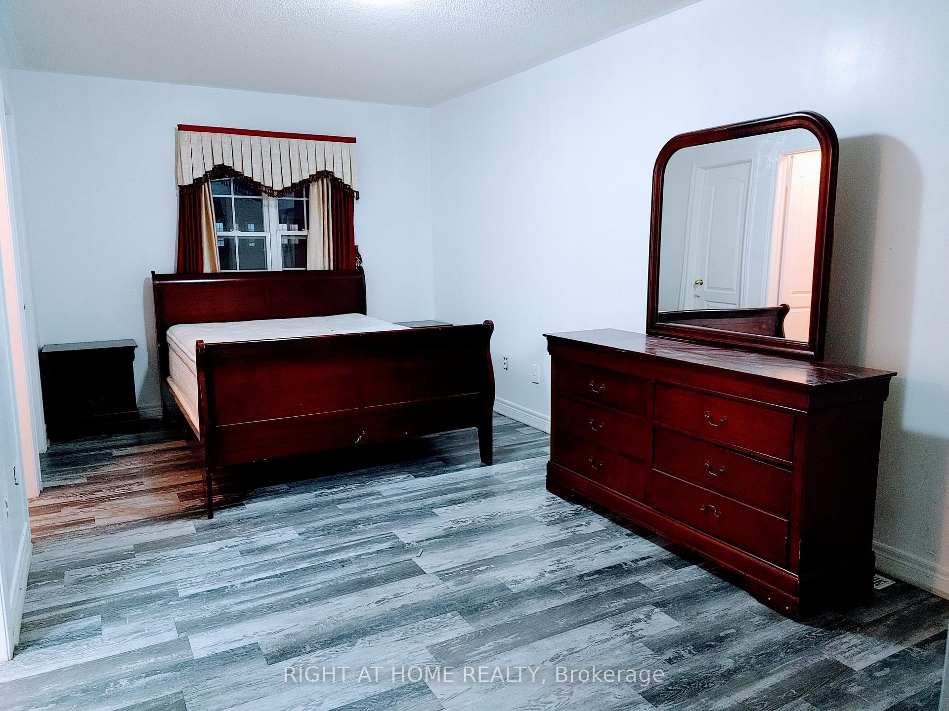 Photo 10 of Unit A, 55 Velvet Grass Lane, Brampton, Sandringham-Wellington — HOMEH