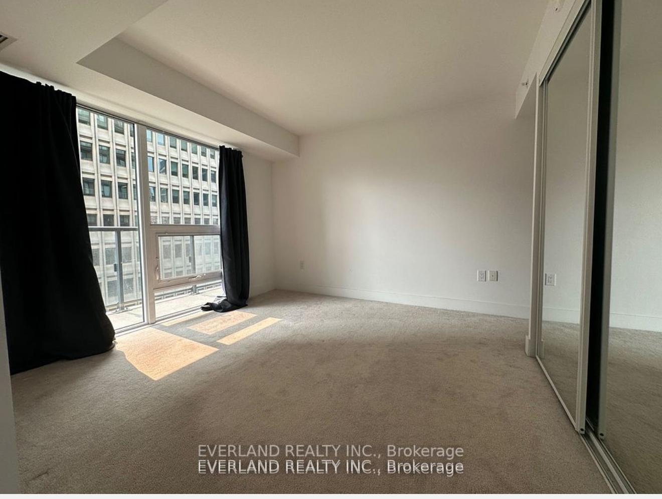 Photo 3 of Unit 1309, 955 Bay Street, Toronto, Bay Street Corridor — HOMEH