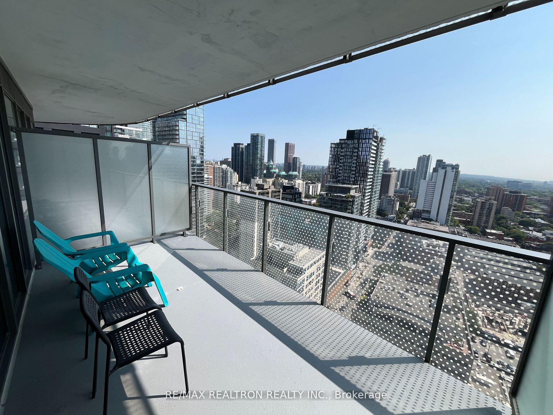 Photo 6 of Unit 2712, 11 Wellesley Street W, Toronto, Bay Street Corridor — HOMEH