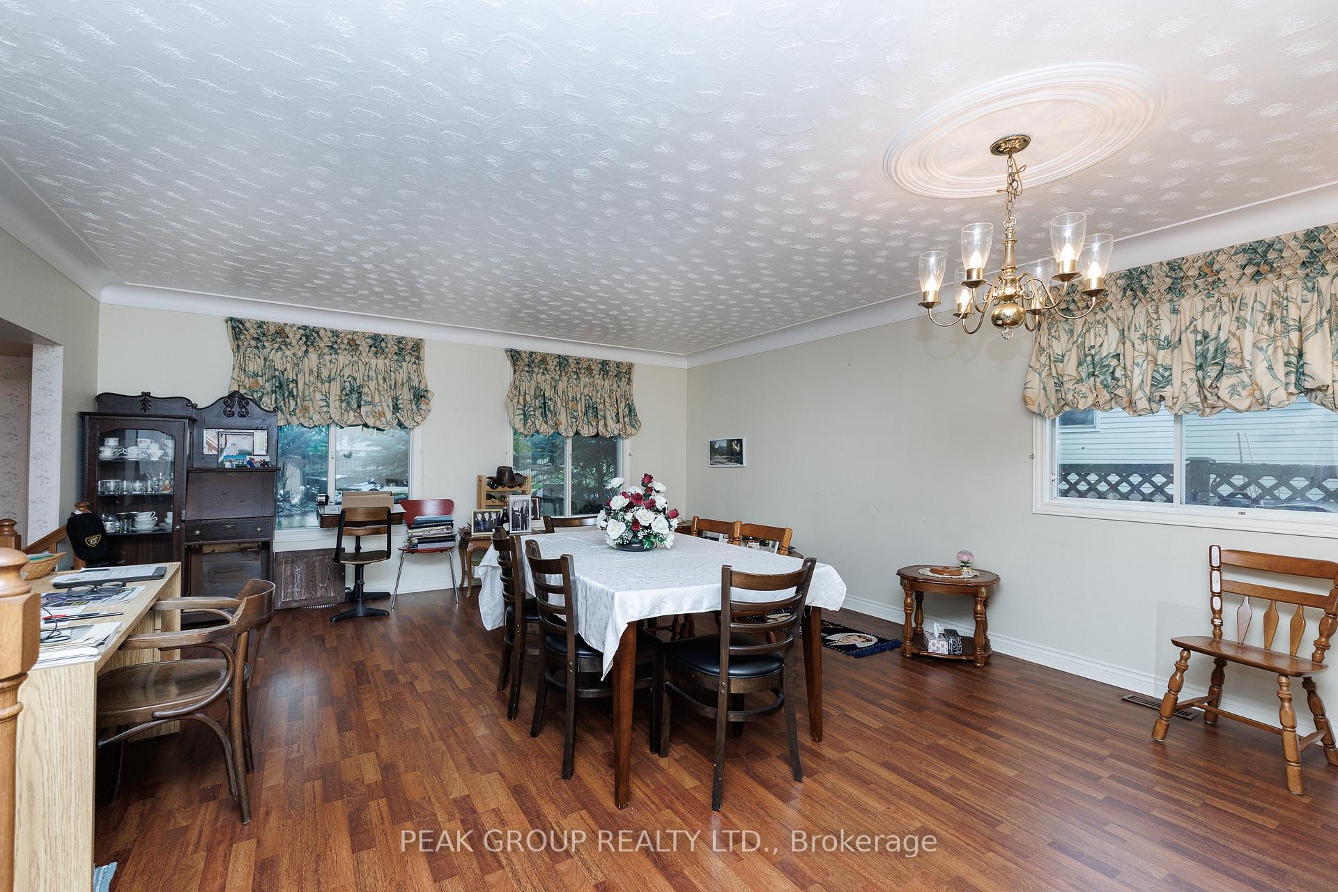 Photo 13 of 7178 Freeman Street, Niagara Falls, Morrison — HOMEH