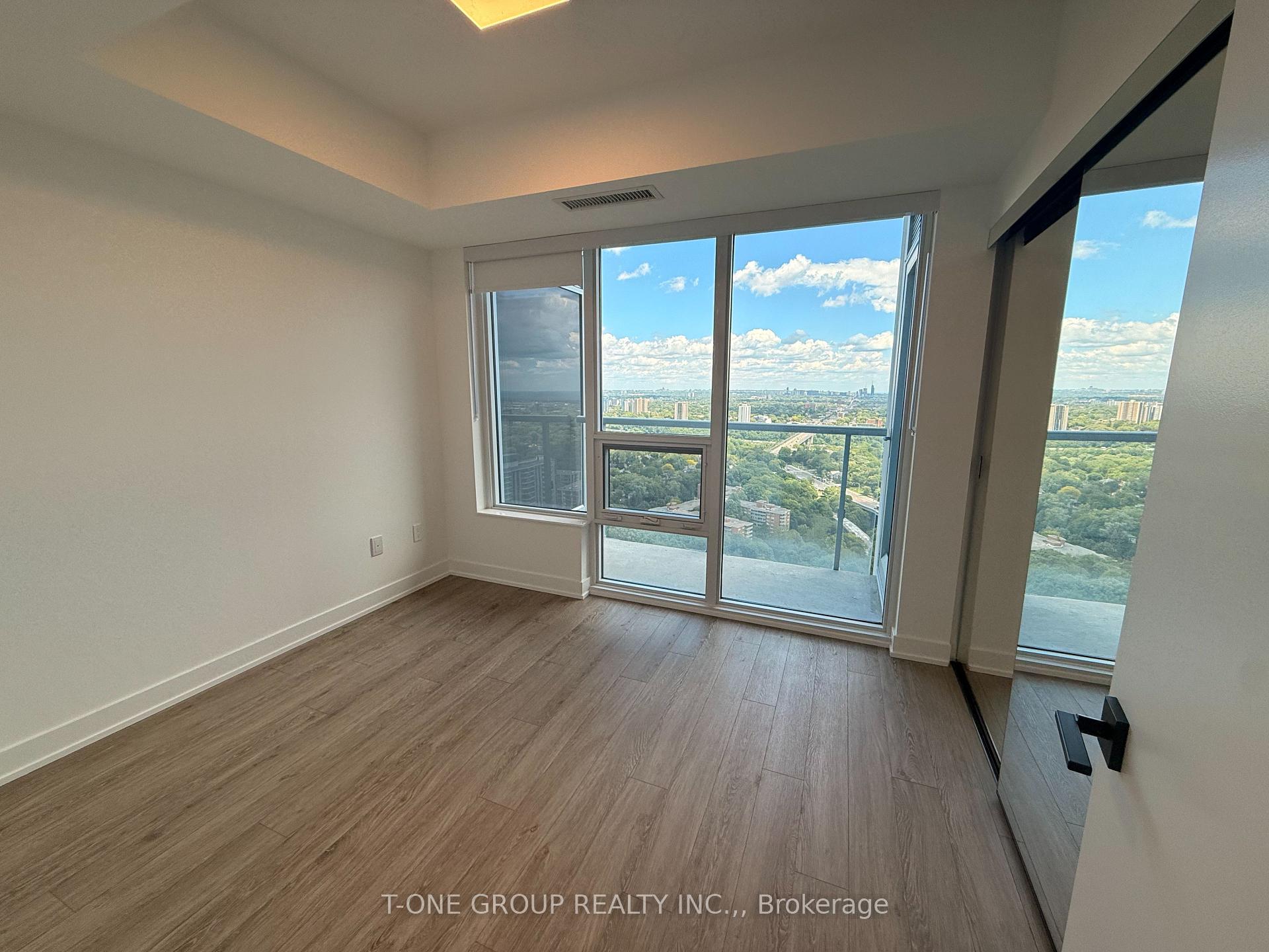Photo 6 of Unit 3708, 609 Sherbourne Street E, Toronto, North St. James Town — HOMEH