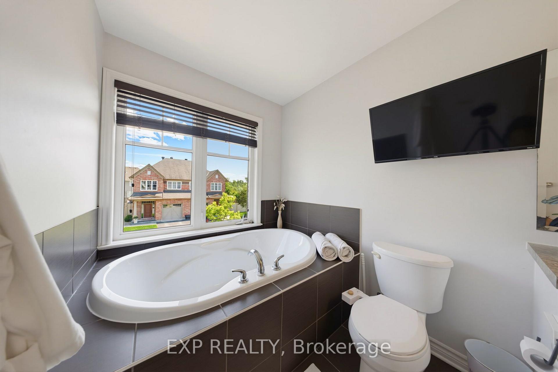 Photo 29 of 176 Manorwood Crescent, Ottawa, Blossom Park/Kemp Park/Findlay Creek — HOMEH