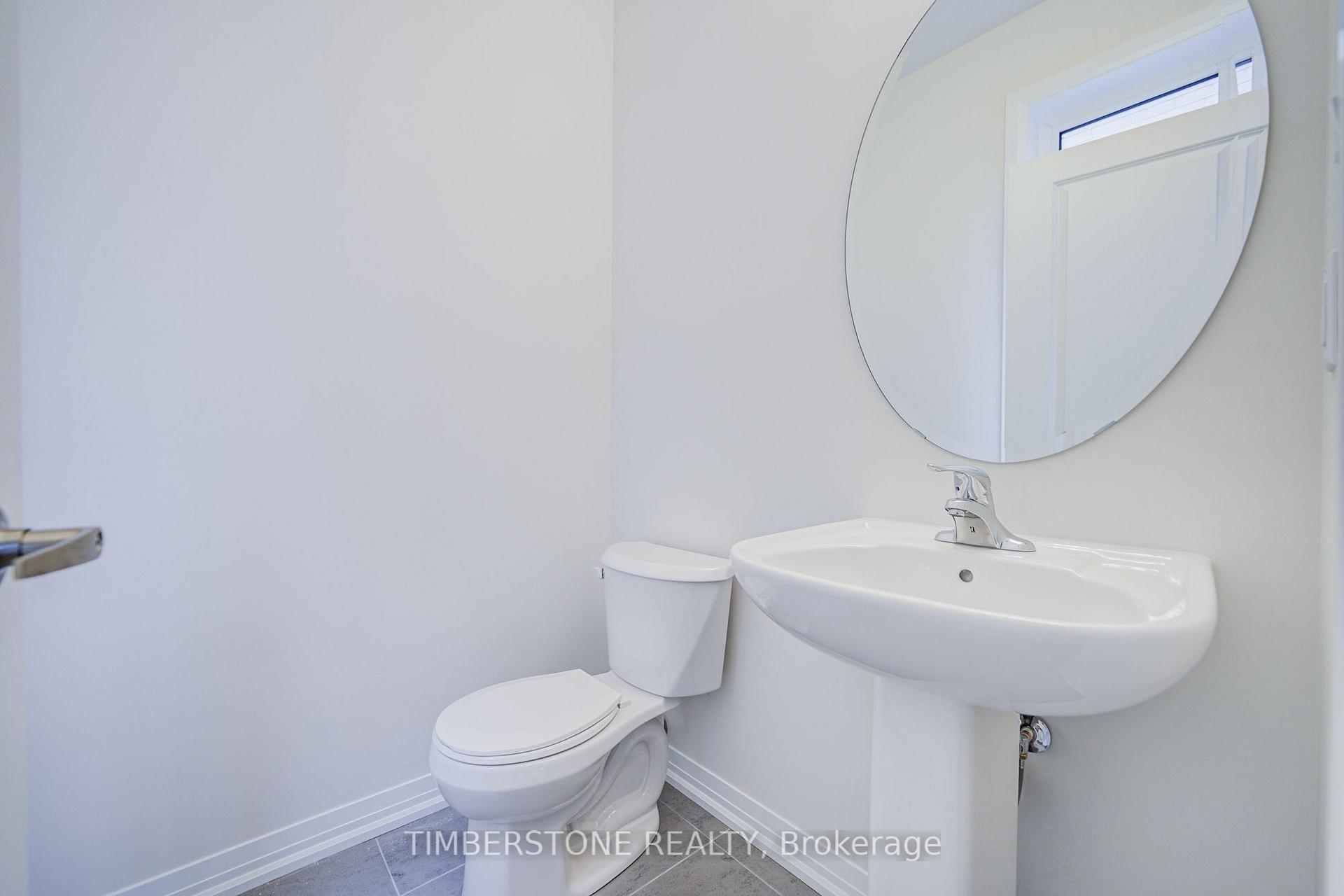 Photo 11 of 108 Arnold Circle, Brampton, Northwest Brampton — HOMEH