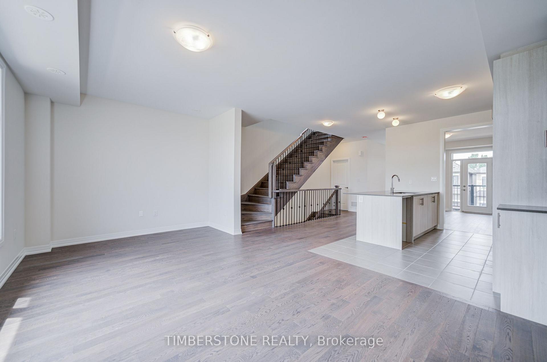 Photo 23 of 108 Arnold Circle, Brampton, Northwest Brampton — HOMEH