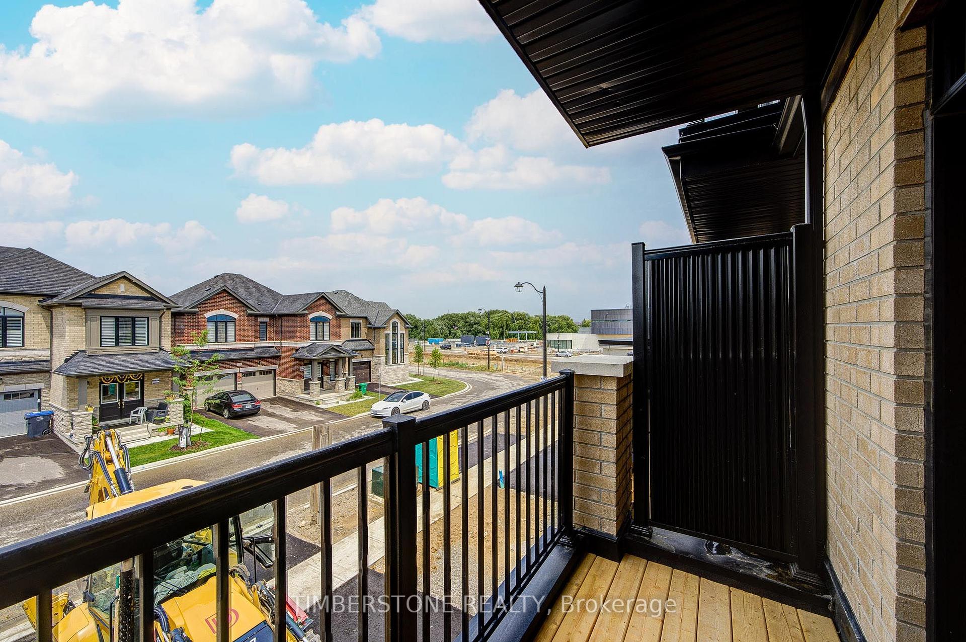 Photo 26 of 108 Arnold Circle, Brampton, Northwest Brampton — HOMEH