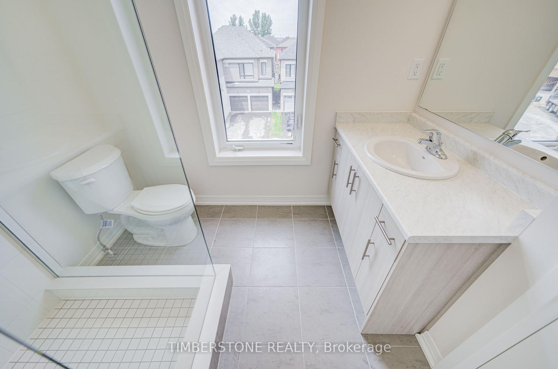 Photo 30 of 108 Arnold Circle, Brampton, Northwest Brampton — HOMEH
