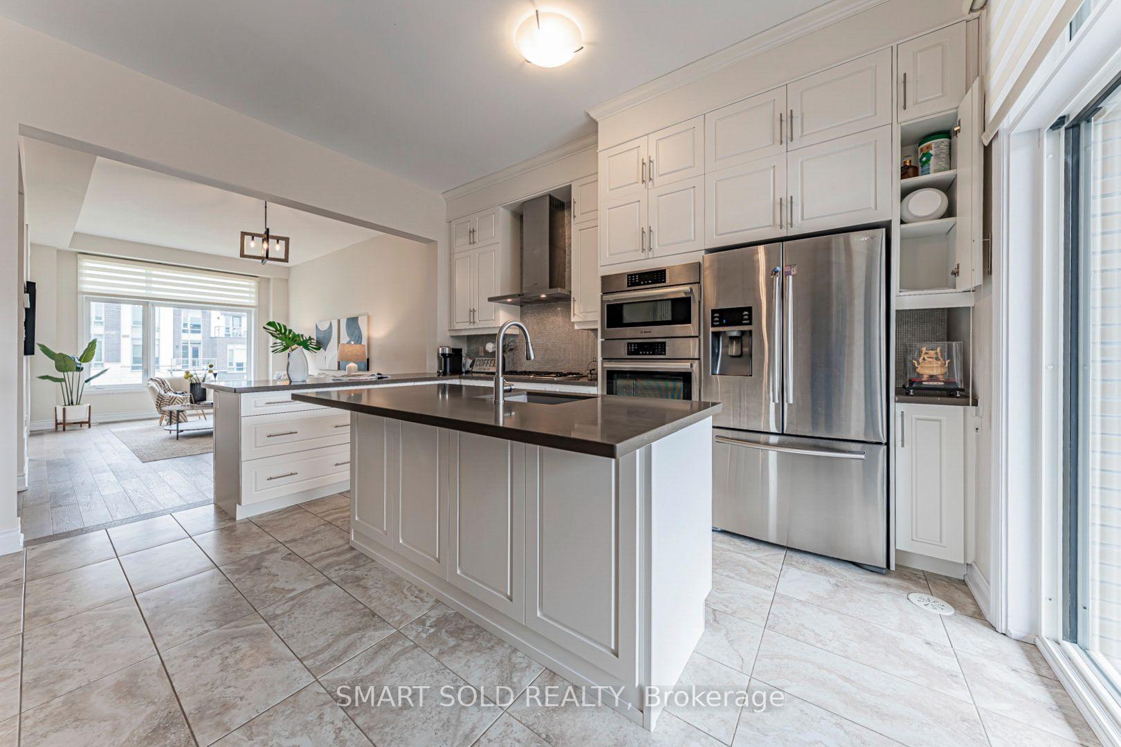 Photo 11 of 585 Marc Santi Boulevard, Vaughan, Patterson — HOMEH