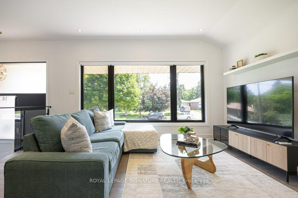 Photo 7 of 14 Bonacres Avenue, Scarborough, Centennial Scarborough — HOMEH