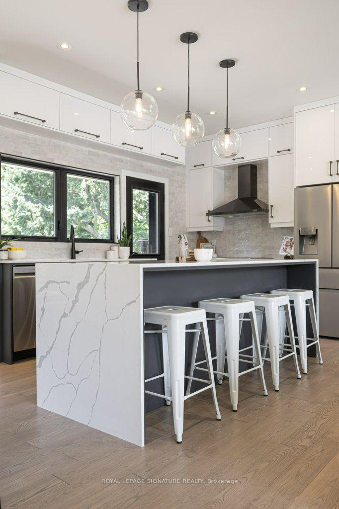 Photo 8 of 14 Bonacres Avenue, Scarborough, Centennial Scarborough — HOMEH