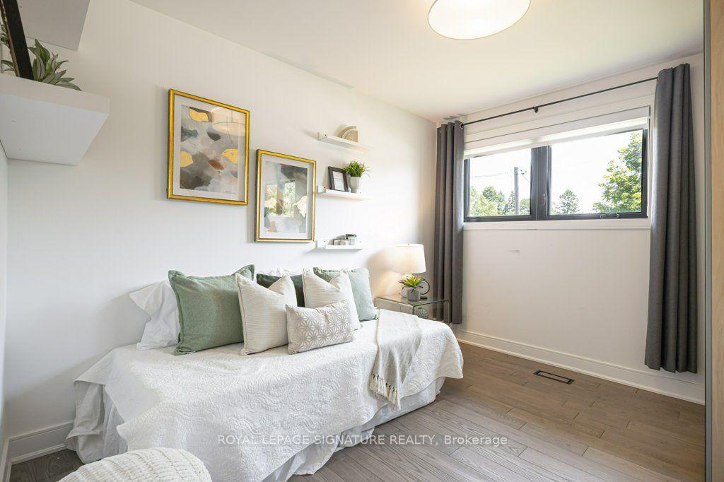 Photo 23 of 14 Bonacres Avenue, Scarborough, Centennial Scarborough — HOMEH
