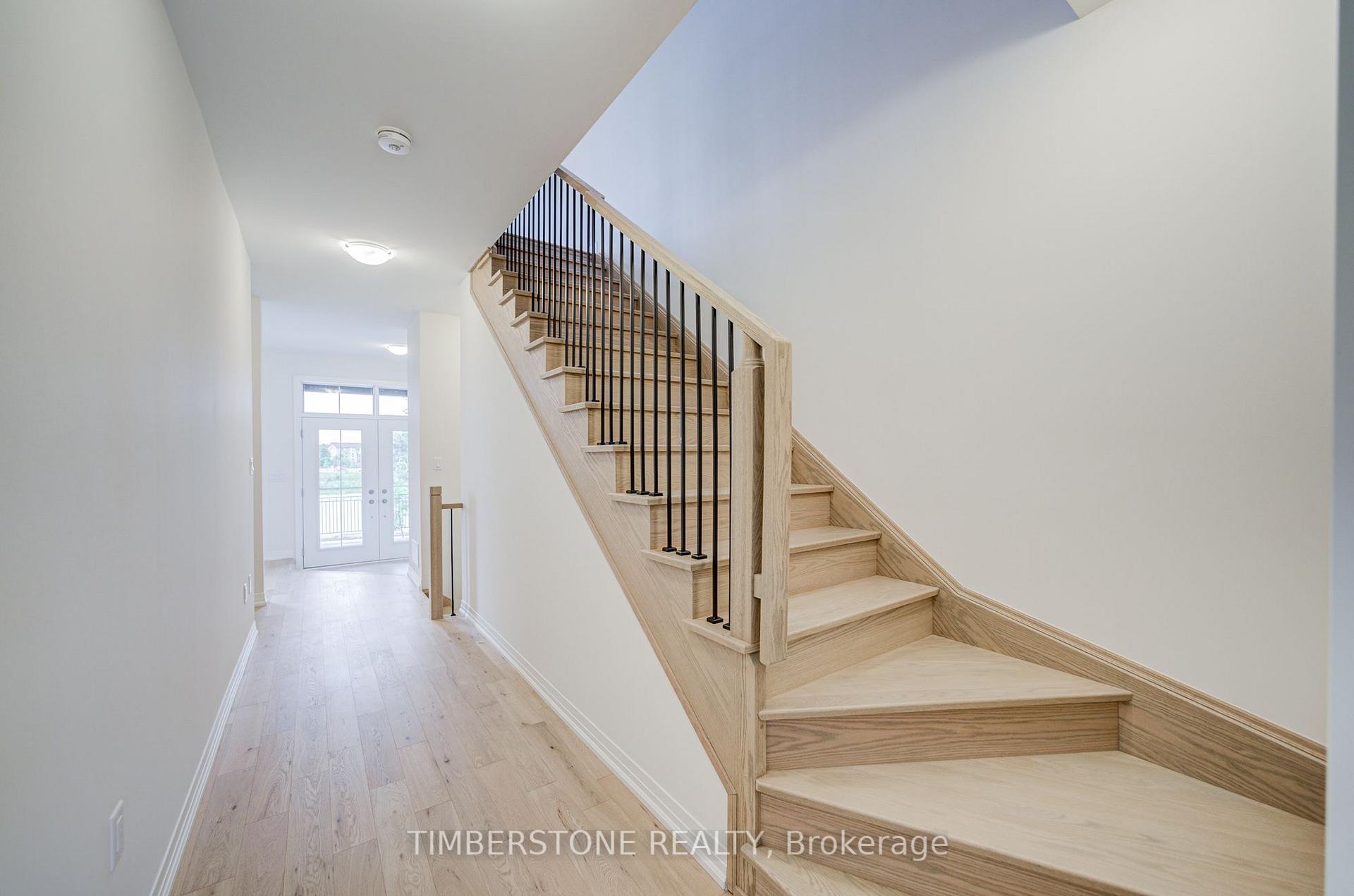Photo 12 of 74 Blue Pond Drive, Brampton, Northwest Brampton — HOMEH